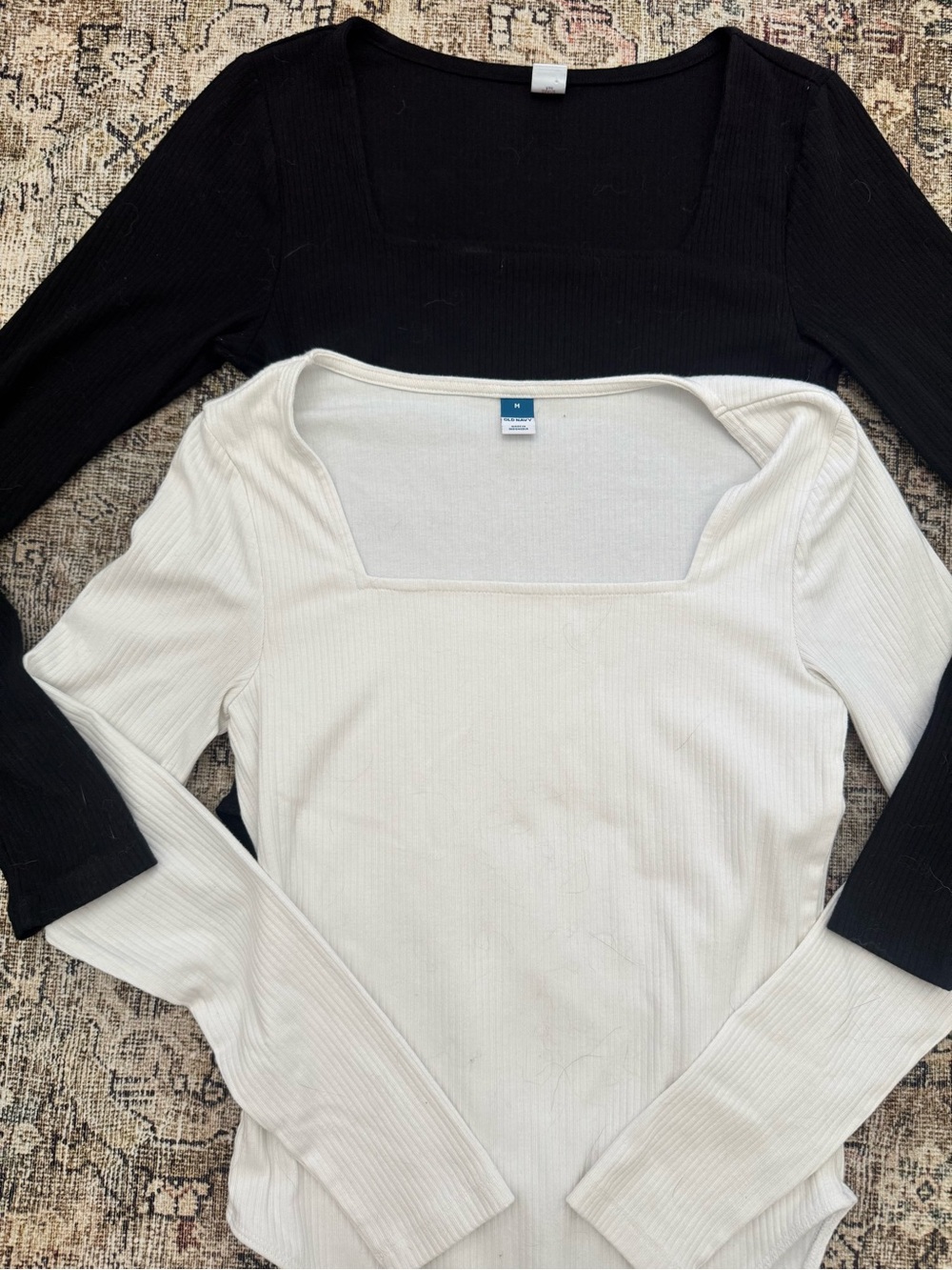 Old Navy Ribbed Square Neck Tank Tops in Black and White - Set of 2